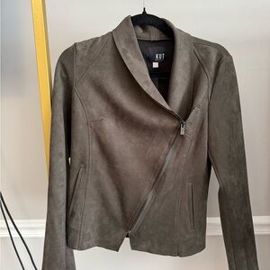 KUT from the Kloth Carina Faux Suede
Drape Moto Jacket Size Small Dark Olive